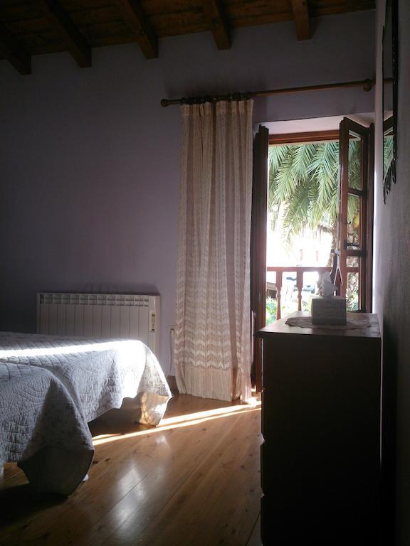 Casa Adela El Tuxu Perlleces